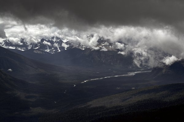 Буря в горах