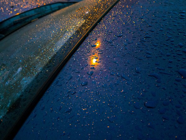 Мокрый асфальт ночью