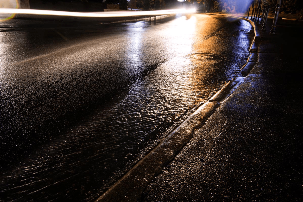 Мокрая дорога