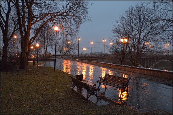Весенний вечер в городе