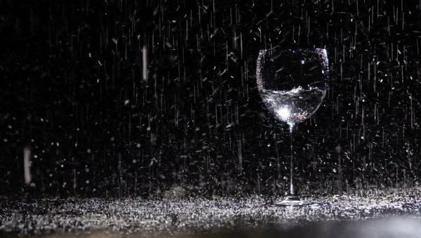 Дождь и шампанское