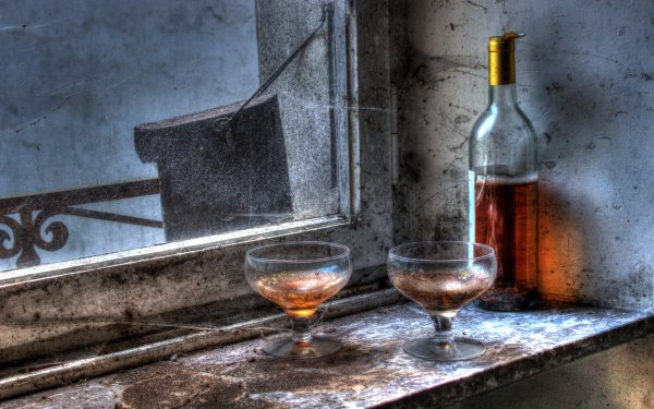 Вино на окне