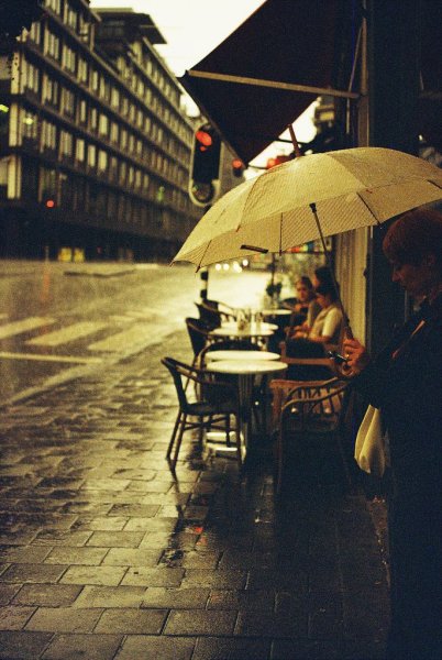 Осень дождливые улицы кафе