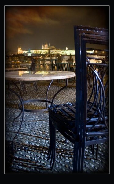 Осенний вид из окна кафе