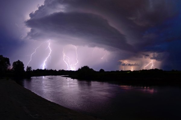 Молнии Кататумбо природный феномен
