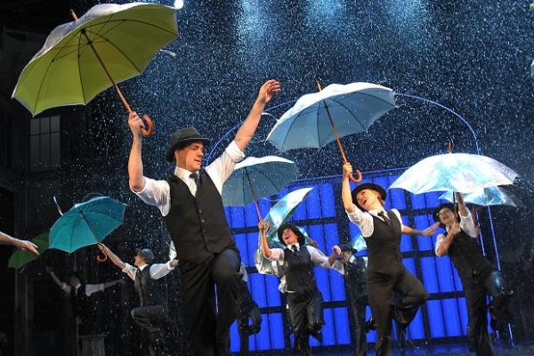 Кэти Селдон Поющие под дождем