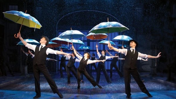 Фильм мюзикл Поющие под дождем