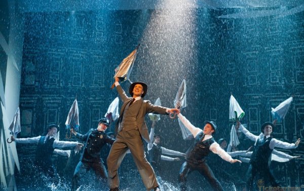 Поющие под дождём Кэти