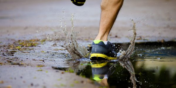 Наступил в лужу