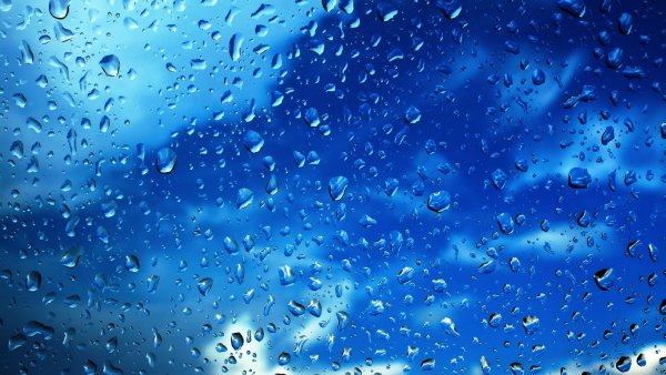Капли дождя