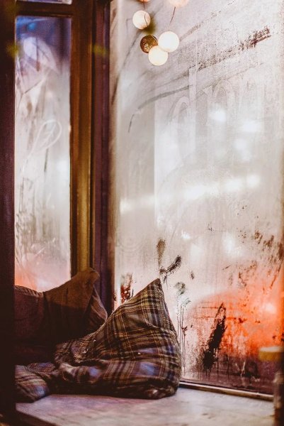 Дождь из окна уют