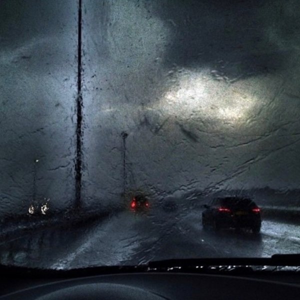 Вид из машины дождь