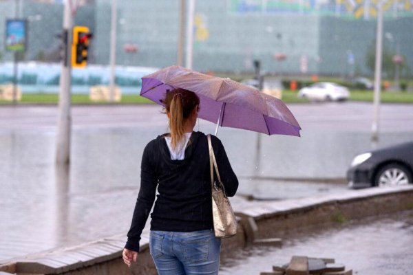 Сильный дождь в Казахстане