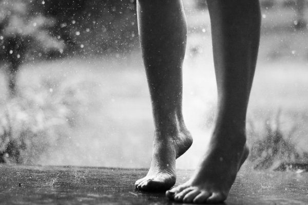 Женские ноги чб