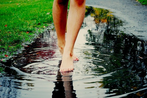 Босиком по лужам