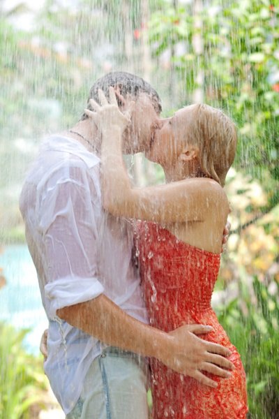 Влюбленные под дождем