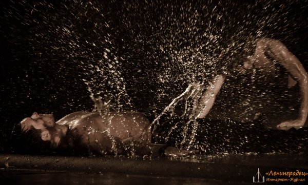 Представление под дождем