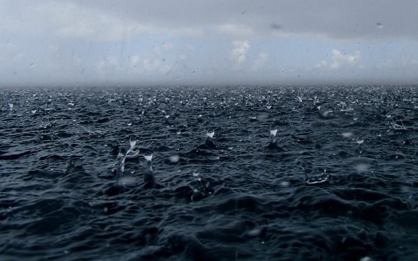 Дождь в океане