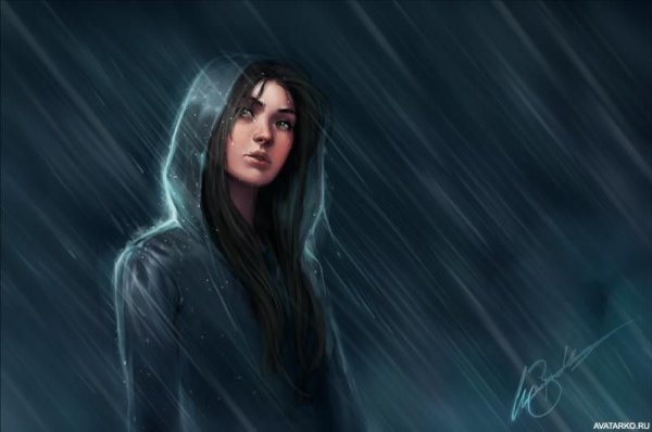 Девушка в капюшоне под дождем