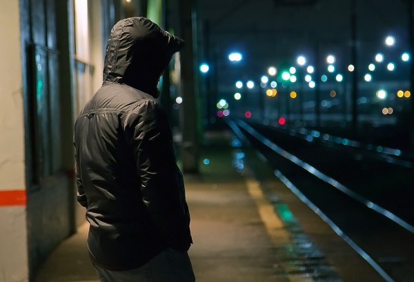 Парень в капюшоне