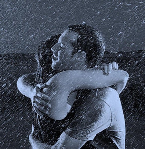 Объятия под дождем