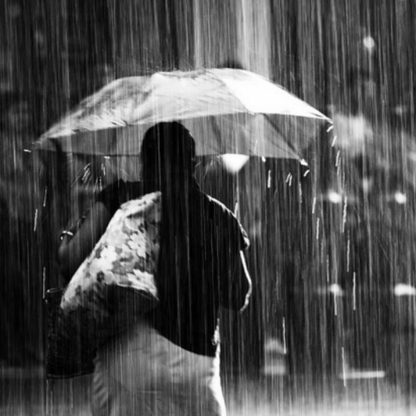 Под дождем без зонта