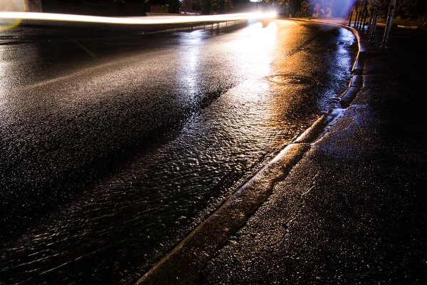 Мокрая дорога