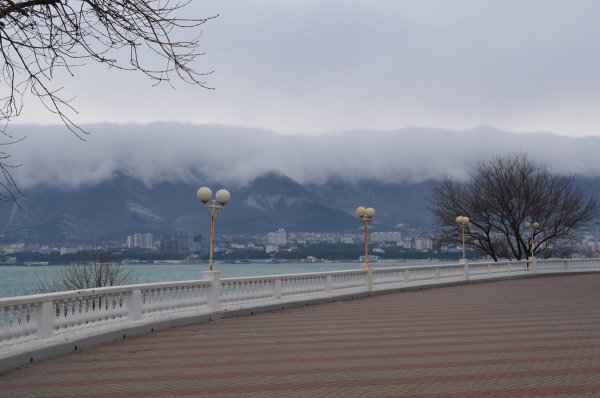 Набережная Геленджика зимой