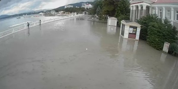 Наводнение в Геленджике 2022