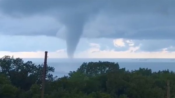 Торнадо в Геленджике 2022