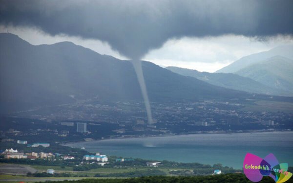 Торнадо Геленджик