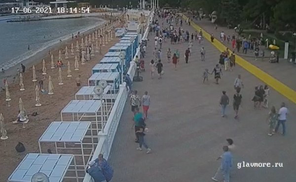 Набережная в Геленджике 2021 года