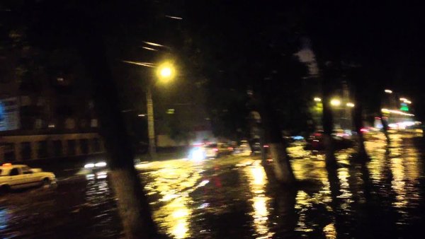 Воронеж дождь ночью