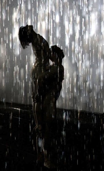 Танцы под дождем