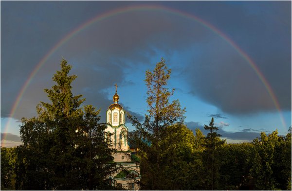 Радуга над Церковью Заостровье