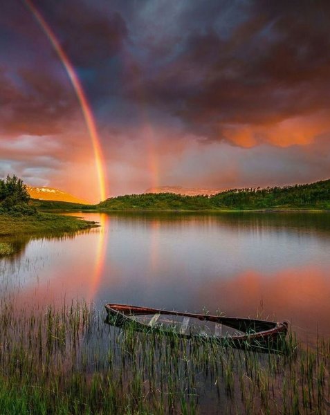 Радуга над рекой