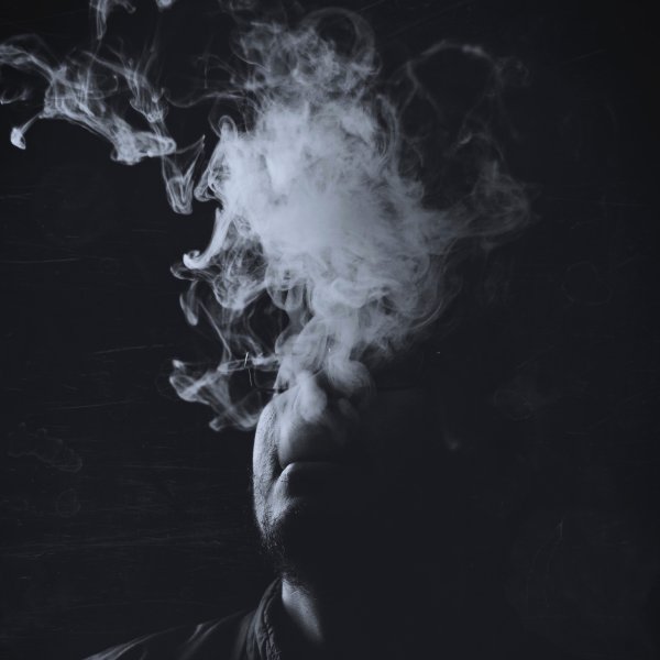 Дым в темноте