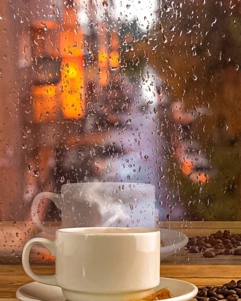 Чашка кофе дождь