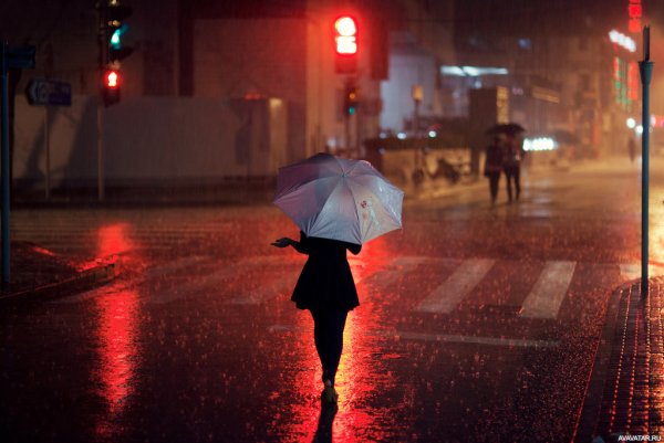 Девушка под дождем