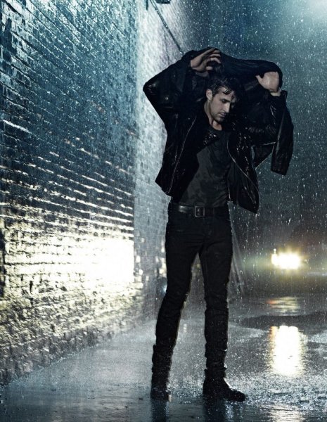 Райан Гослинг фотосессия под дождем