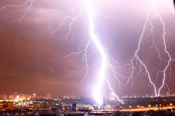 Гром в Москве