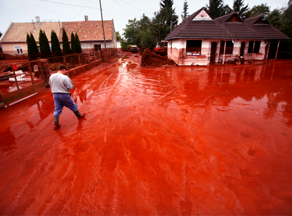 Красный дождь в штате Керала