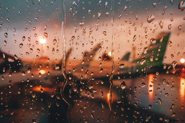 Дождь за окном
