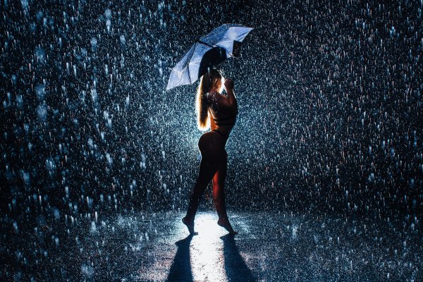 Девушка дождь