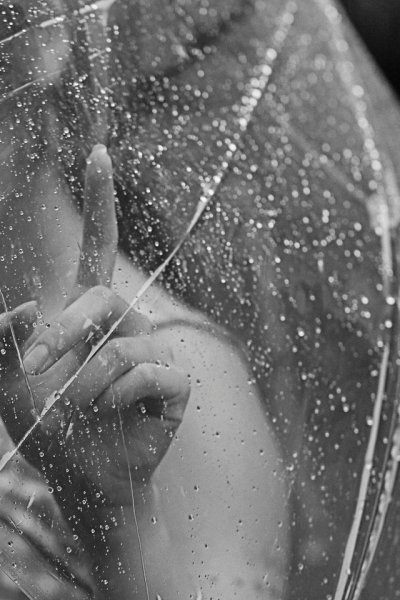 Девушка дождь