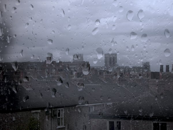 Ливень крыша