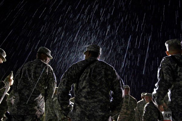 Солдат под дождем