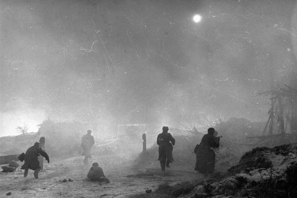 Война 1941 фон