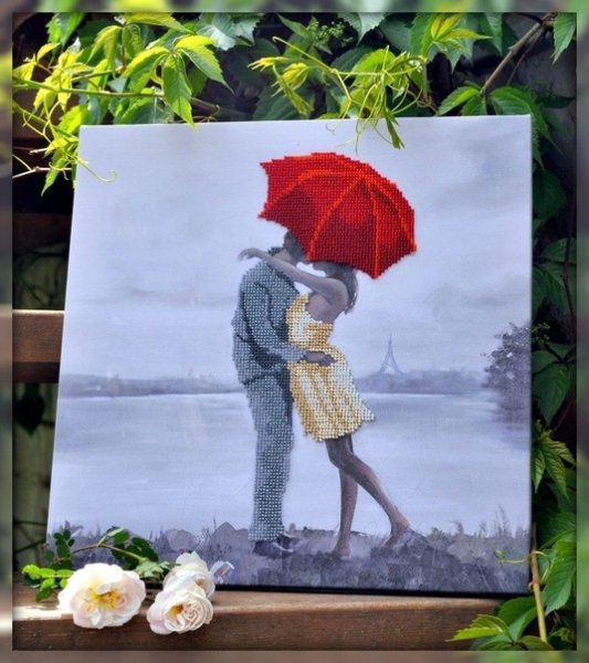 Поцелуй под зонтом