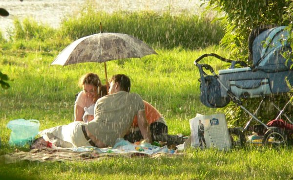 Пикник в дождь